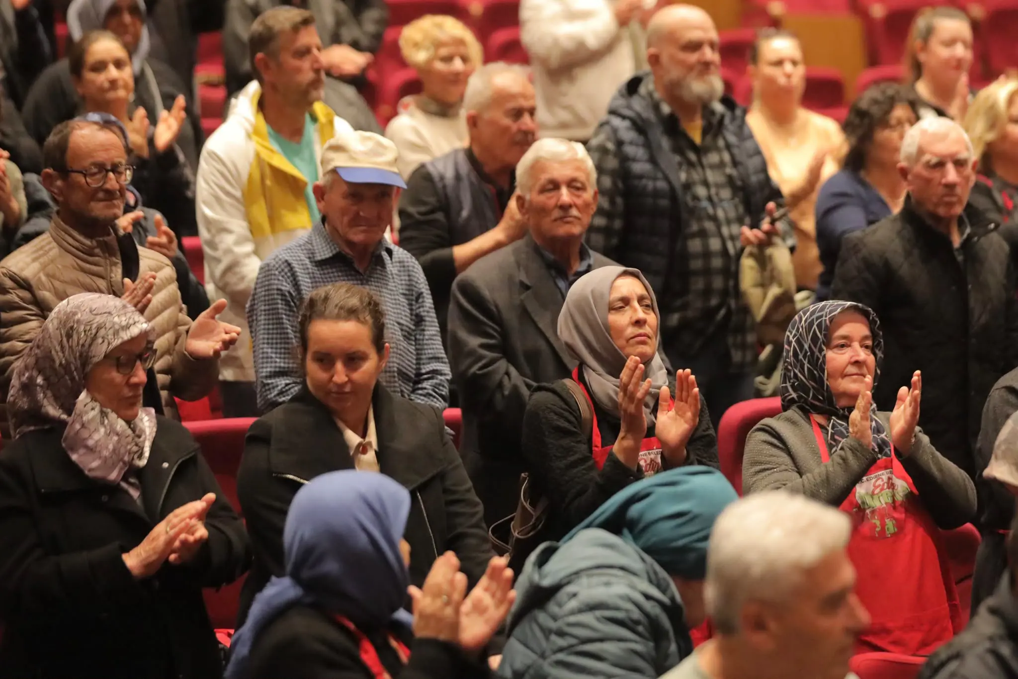 “EDİRNE BELEDİYESİ KADIN ÜRETİCİLERİ BİR ARAYA GETİRDİ” galeri görseli
